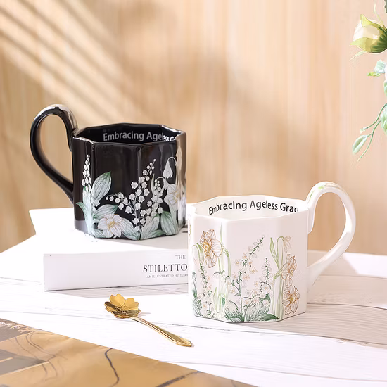 Taza de bebida de cerveza de cerámica con patrón pintado a mano al por mayor